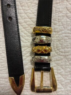 Streets Ahead, Santa monica, black leather belt, medium, like new